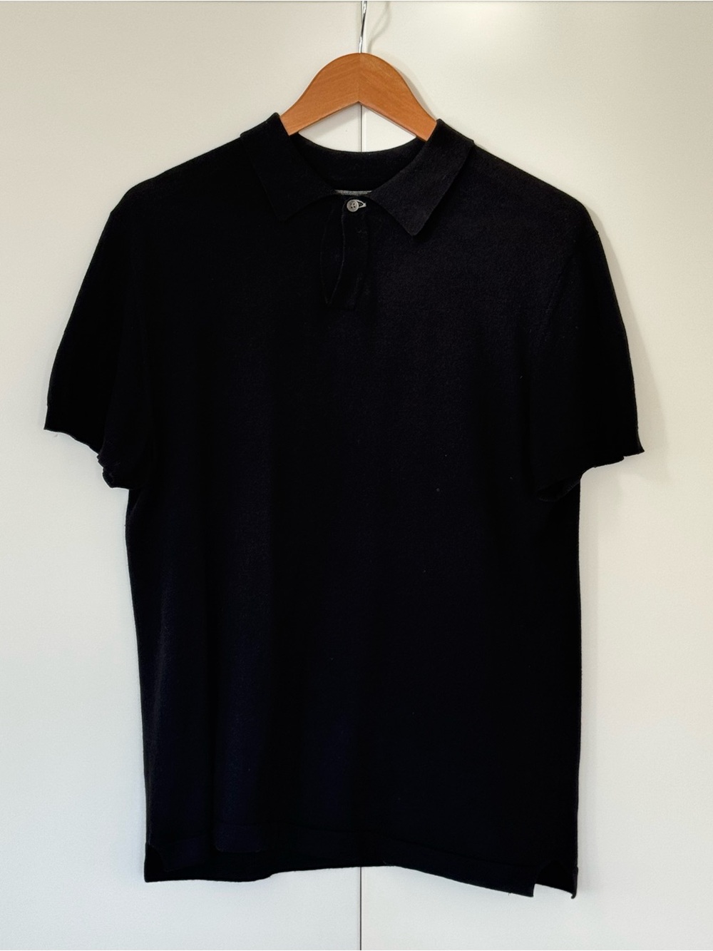 Banana Republic Men's Luxury Knit Polo Shirt Small Black Short Sleeve